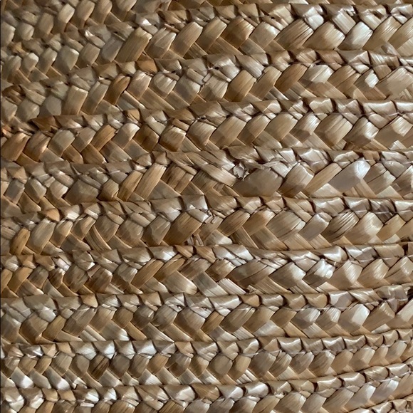 Straw Tote - Picture 3 of 8